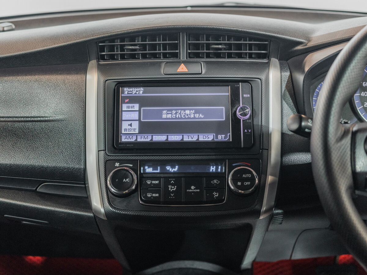 Toyota Corolla 2017 - фото автомобиля