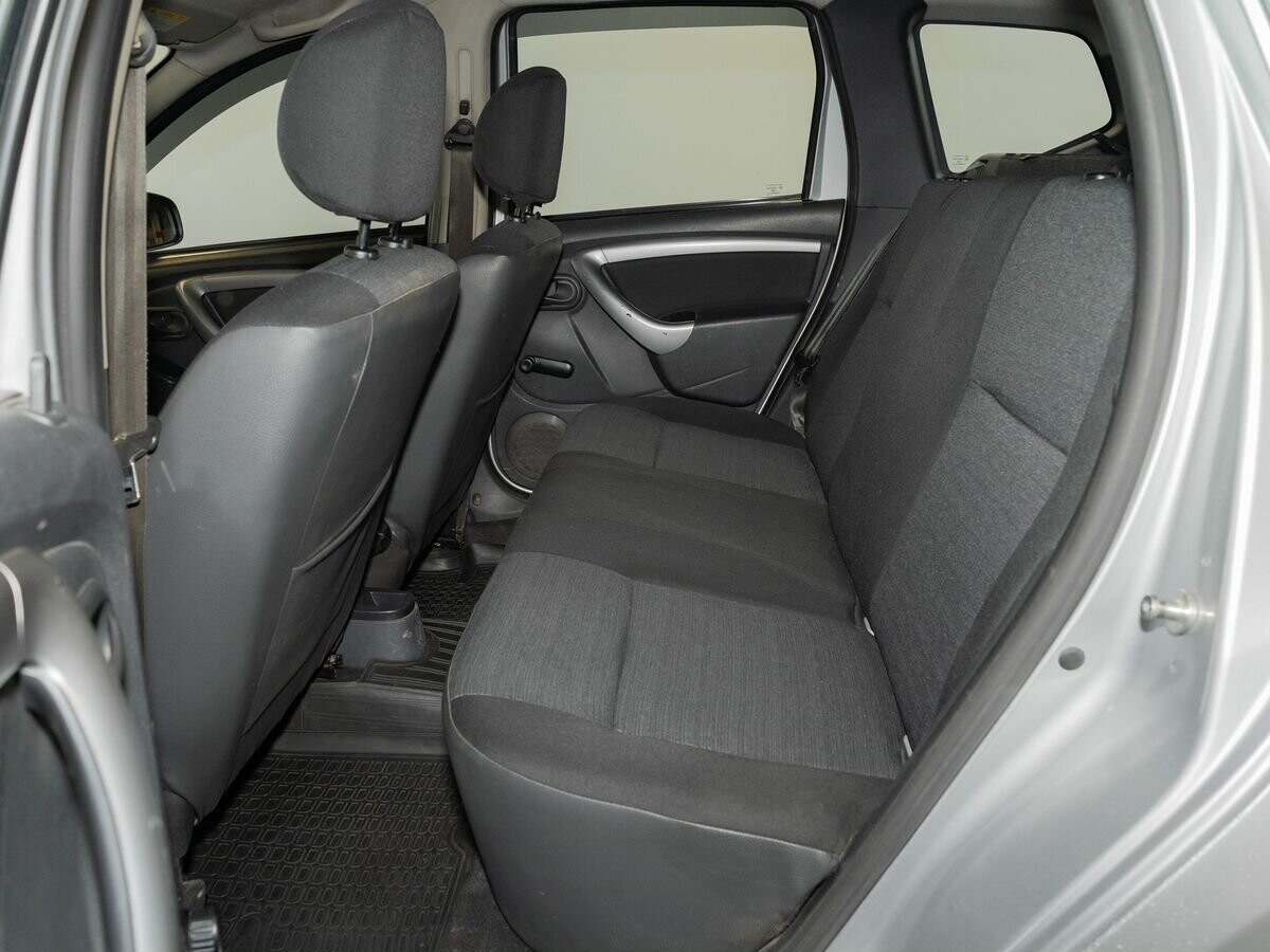 Renault Duster 2013 - фото автомобиля