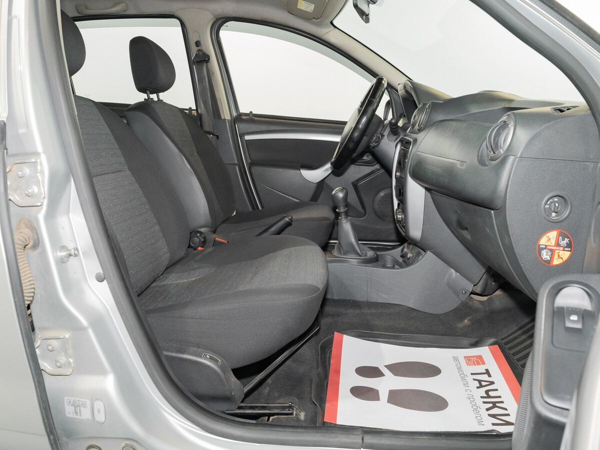 Renault Duster 2013 - фото автомобиля