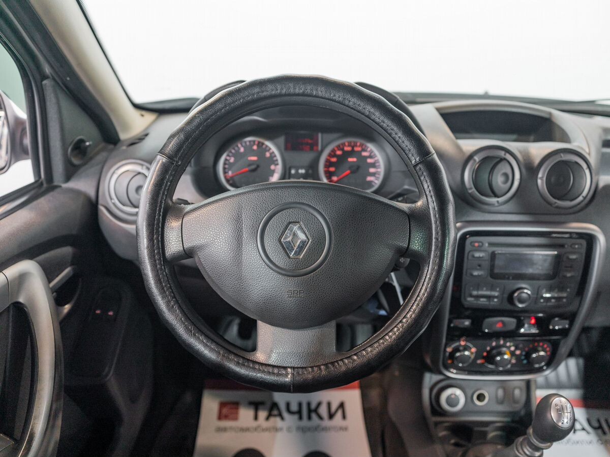Renault Duster 2013 - фото автомобиля