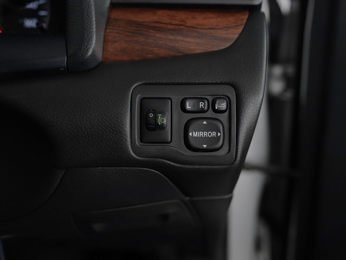 Toyota Premio 2010 - фото автомобиля