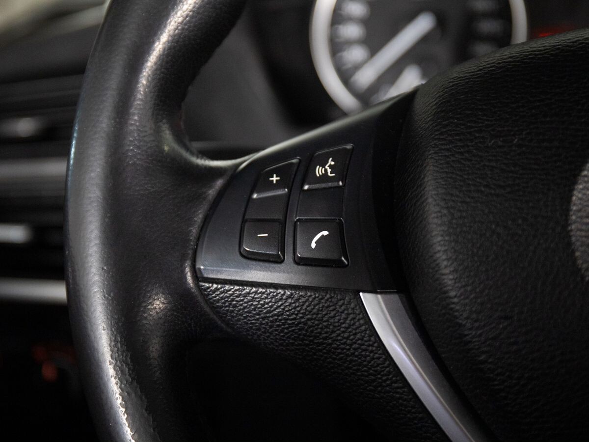 BMW X5 2012 - фото автомобиля