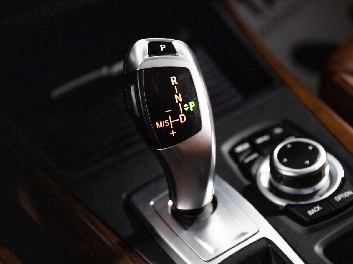 BMW X5 2012 - фото автомобиля