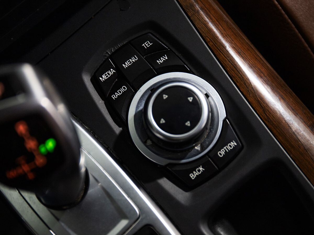 BMW X5 2012 - фото автомобиля