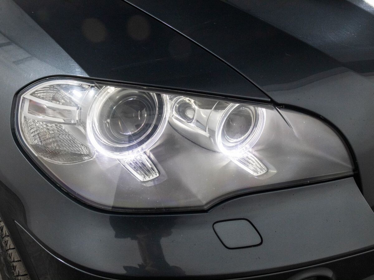 BMW X5 2012 - фото автомобиля