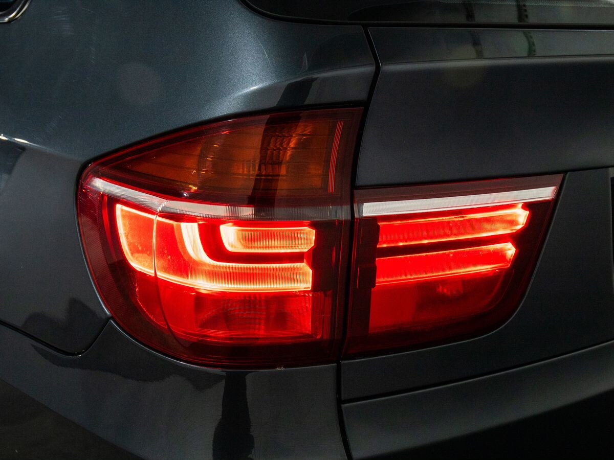 BMW X5 2012 - фото автомобиля