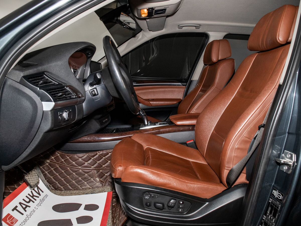 BMW X5 2012 - фото автомобиля