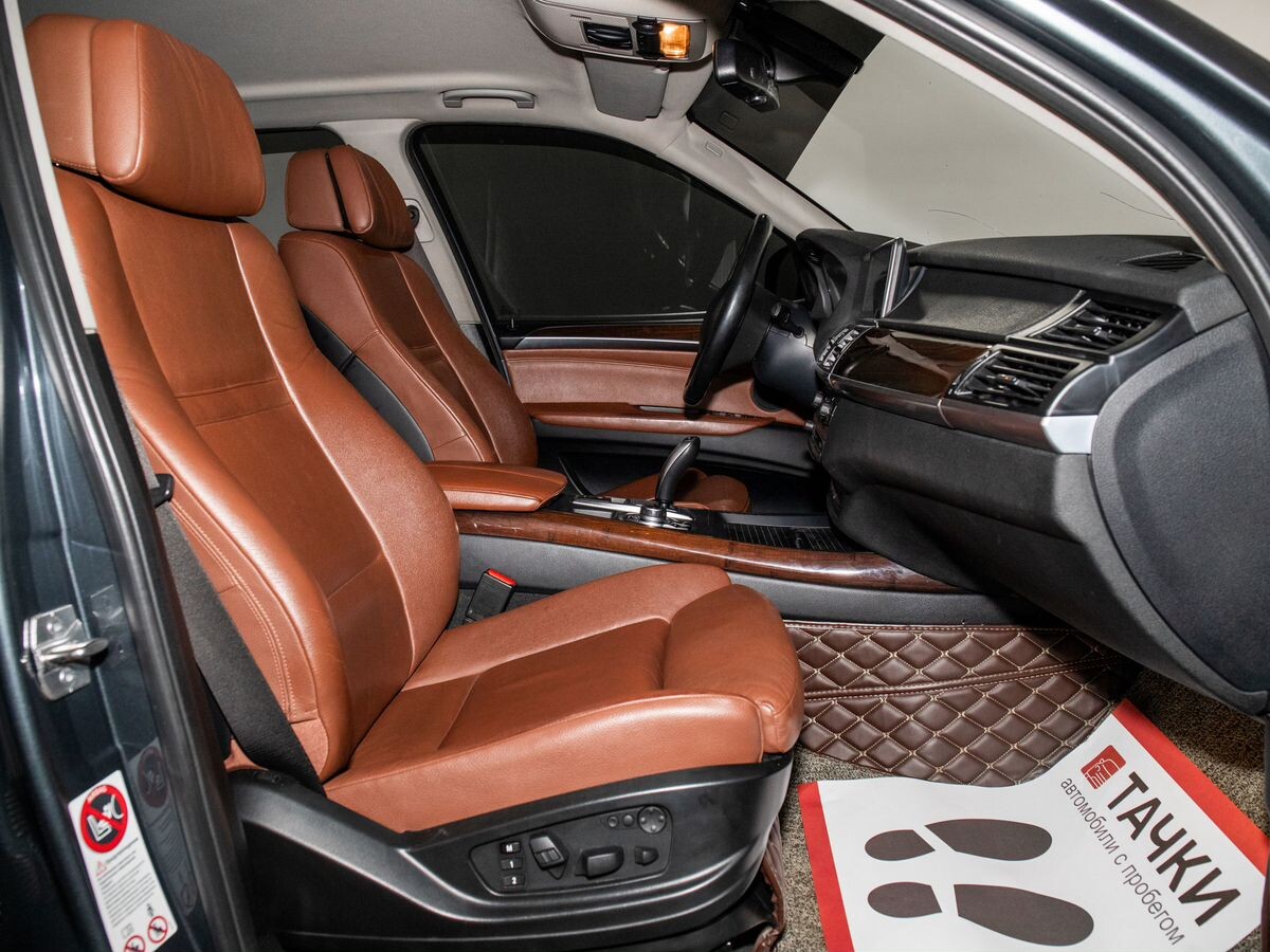 BMW X5 2012 - фото автомобиля