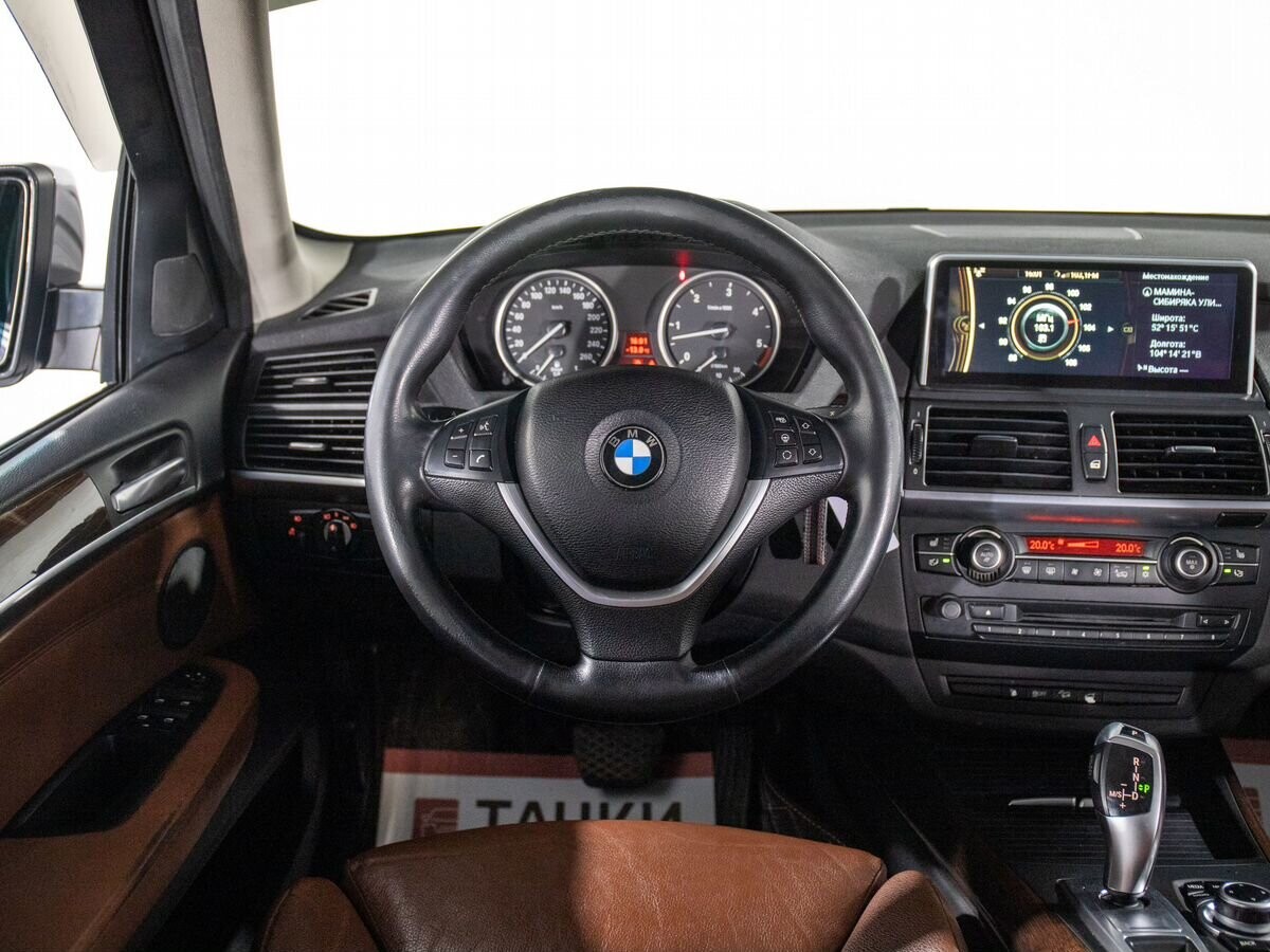BMW X5 2012 - фото автомобиля