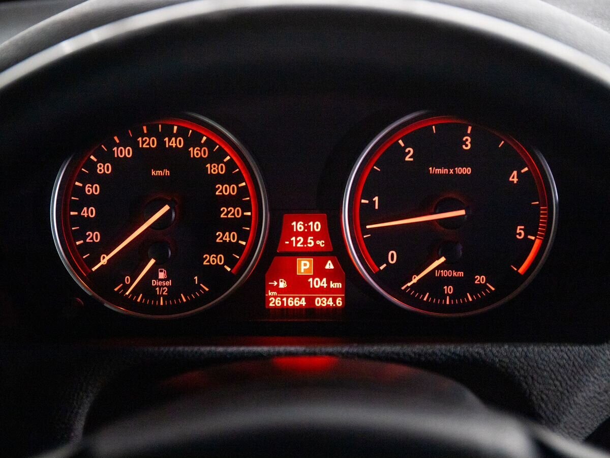 BMW X5 2012 - фото автомобиля