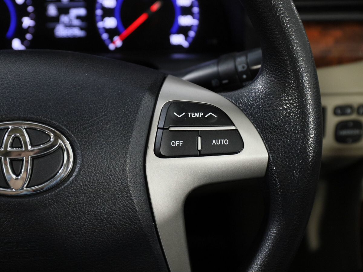 Toyota Premio 2014 - фото автомобиля