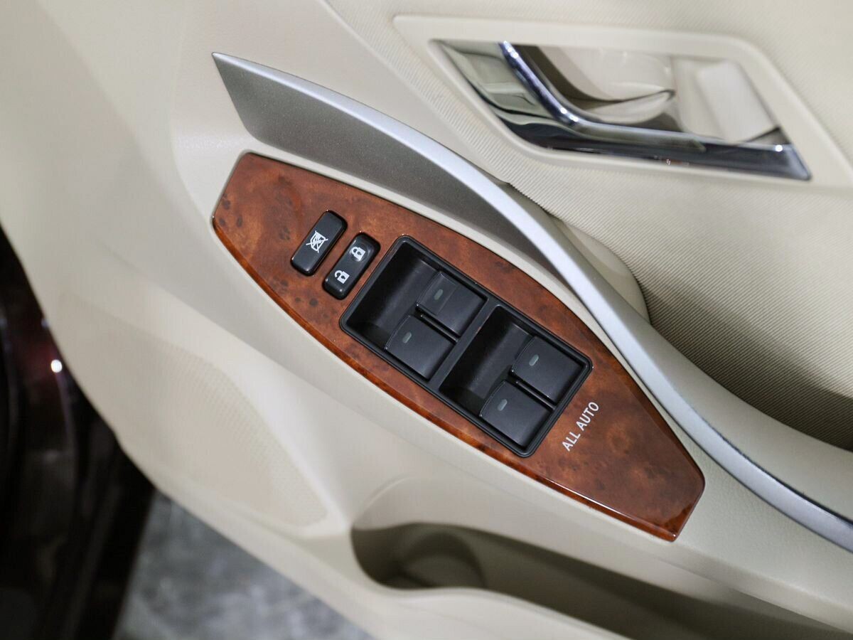 Toyota Premio 2014 - фото автомобиля