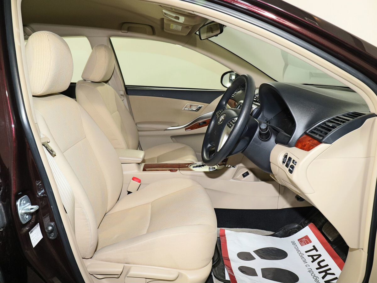 Toyota Premio 2014 - фото автомобиля