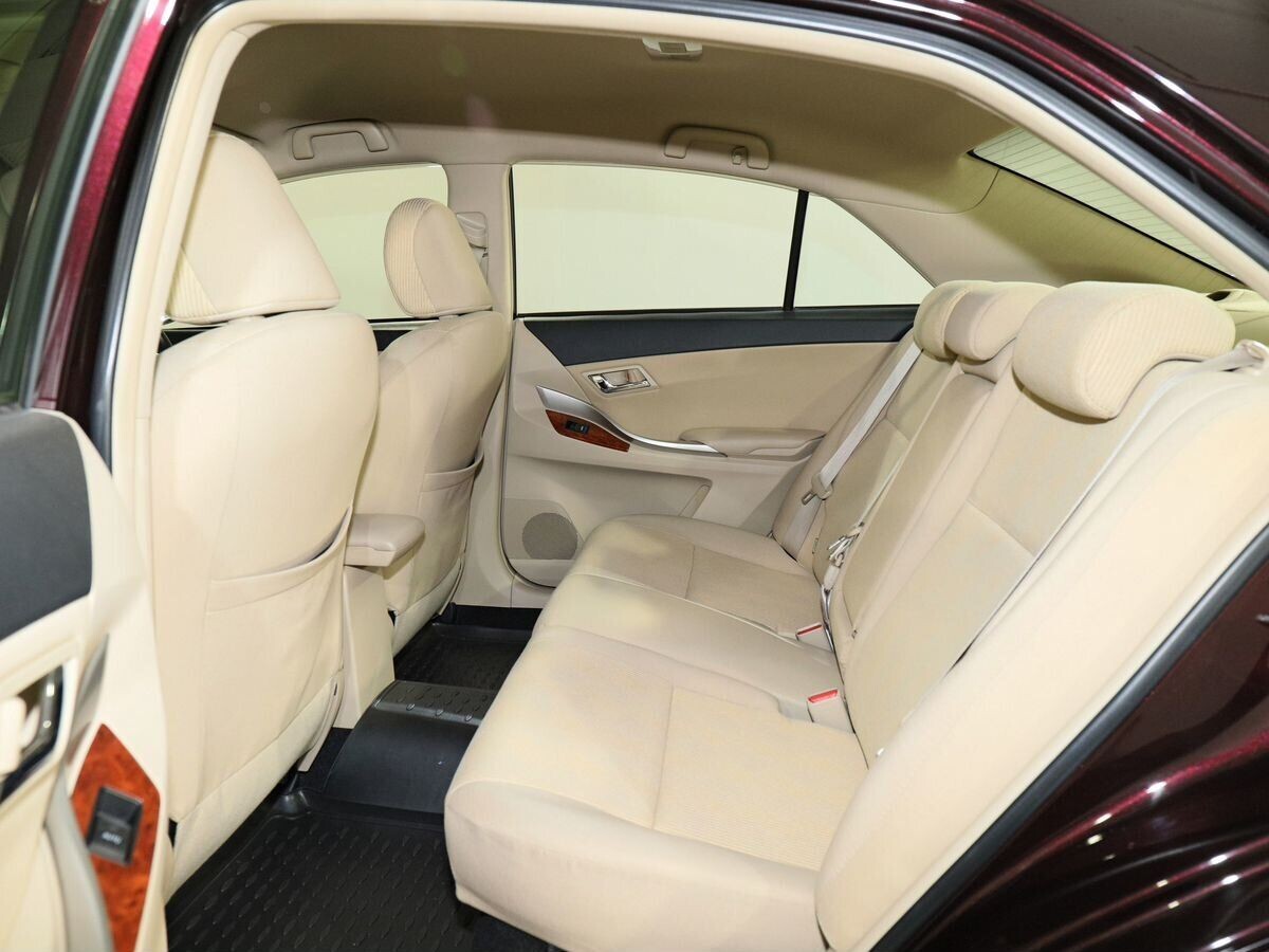 Toyota Premio 2014 - фото автомобиля