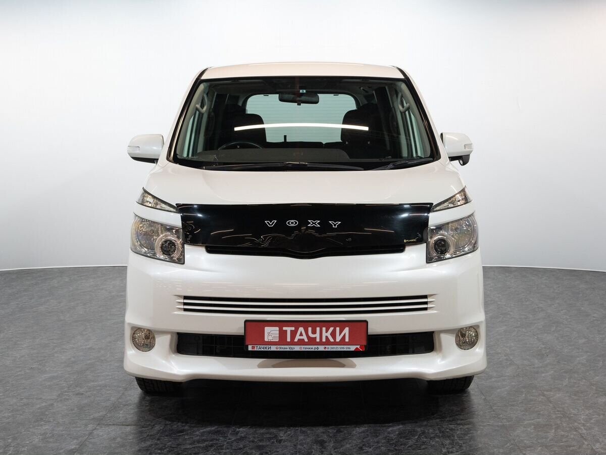 Toyota Voxy 2007 - фото автомобиля