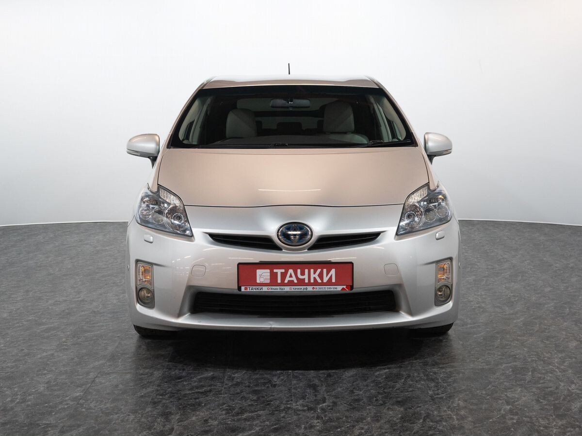 Toyota Prius 2010 - фото автомобиля