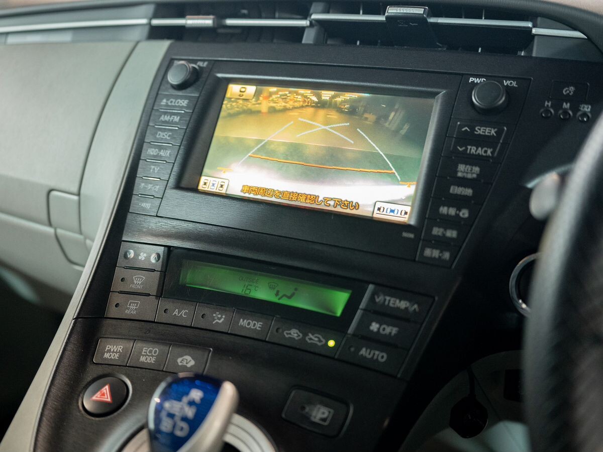 Toyota Prius 2010 - фото автомобиля