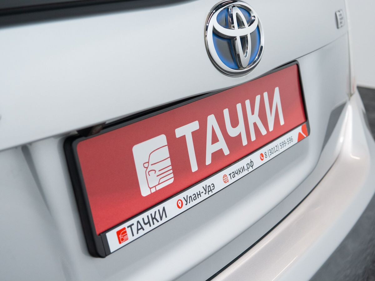 Toyota Prius 2010 - фото автомобиля