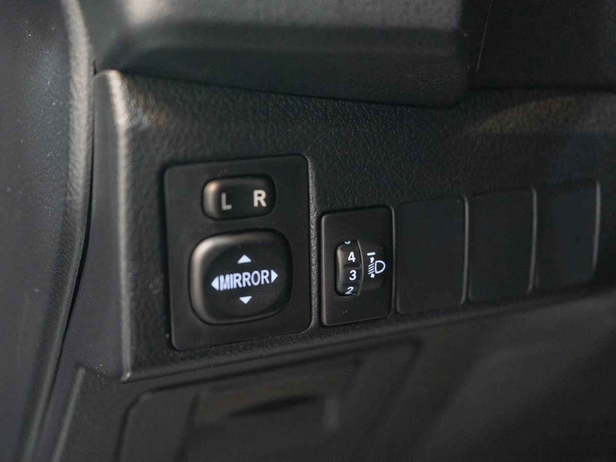 Toyota Corolla 2014 - фото автомобиля