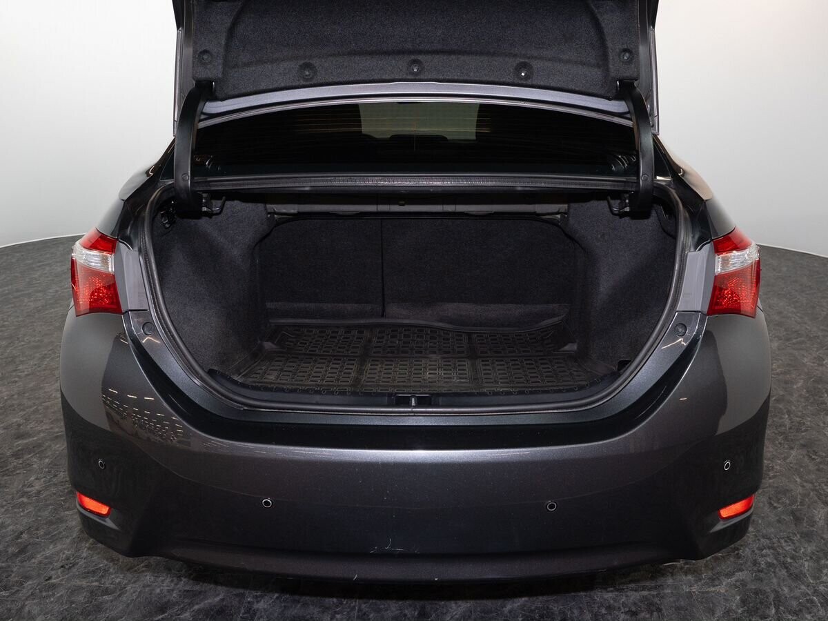 Toyota Corolla 2014 - фото автомобиля