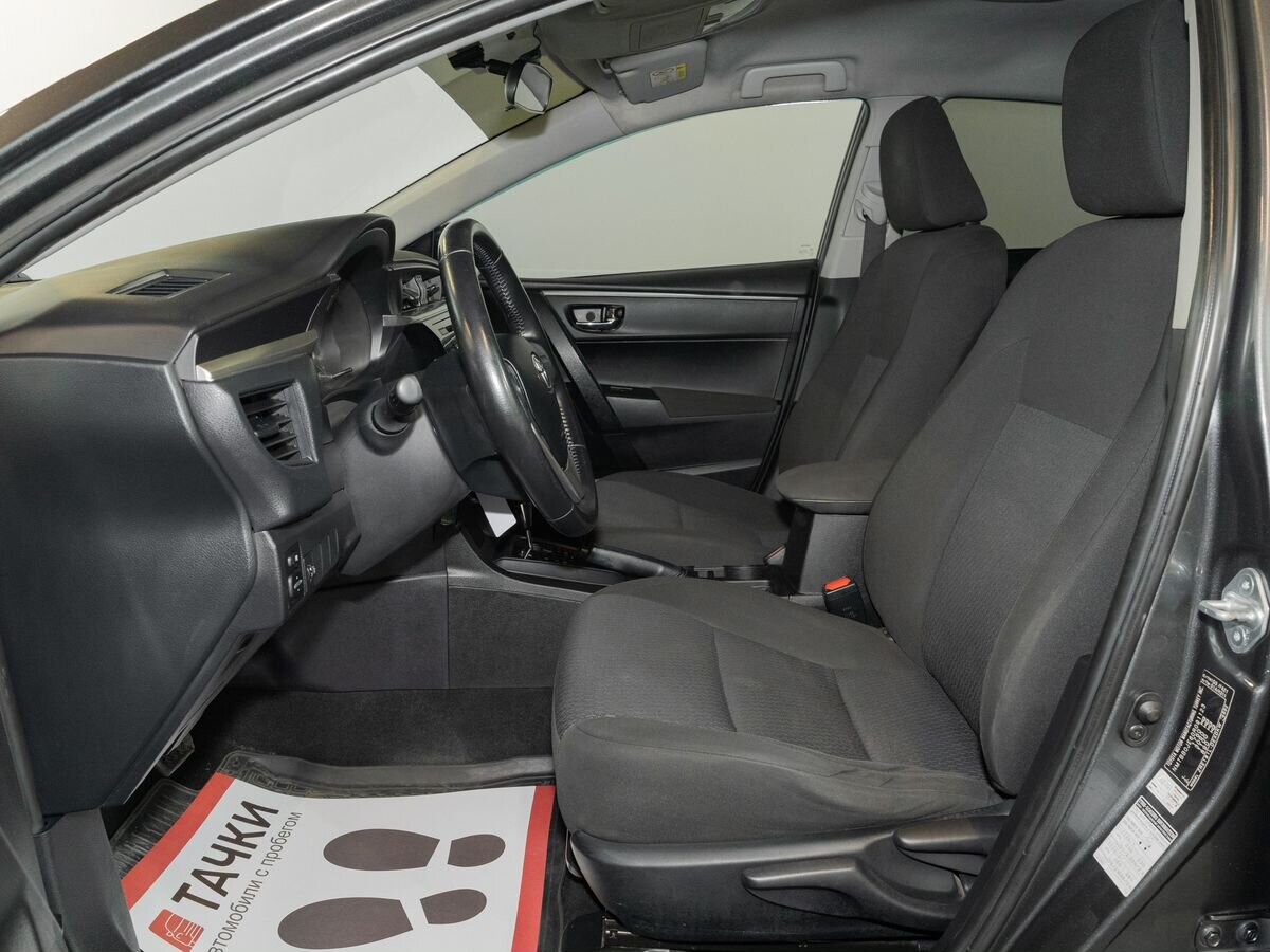 Toyota Corolla 2014 - фото автомобиля