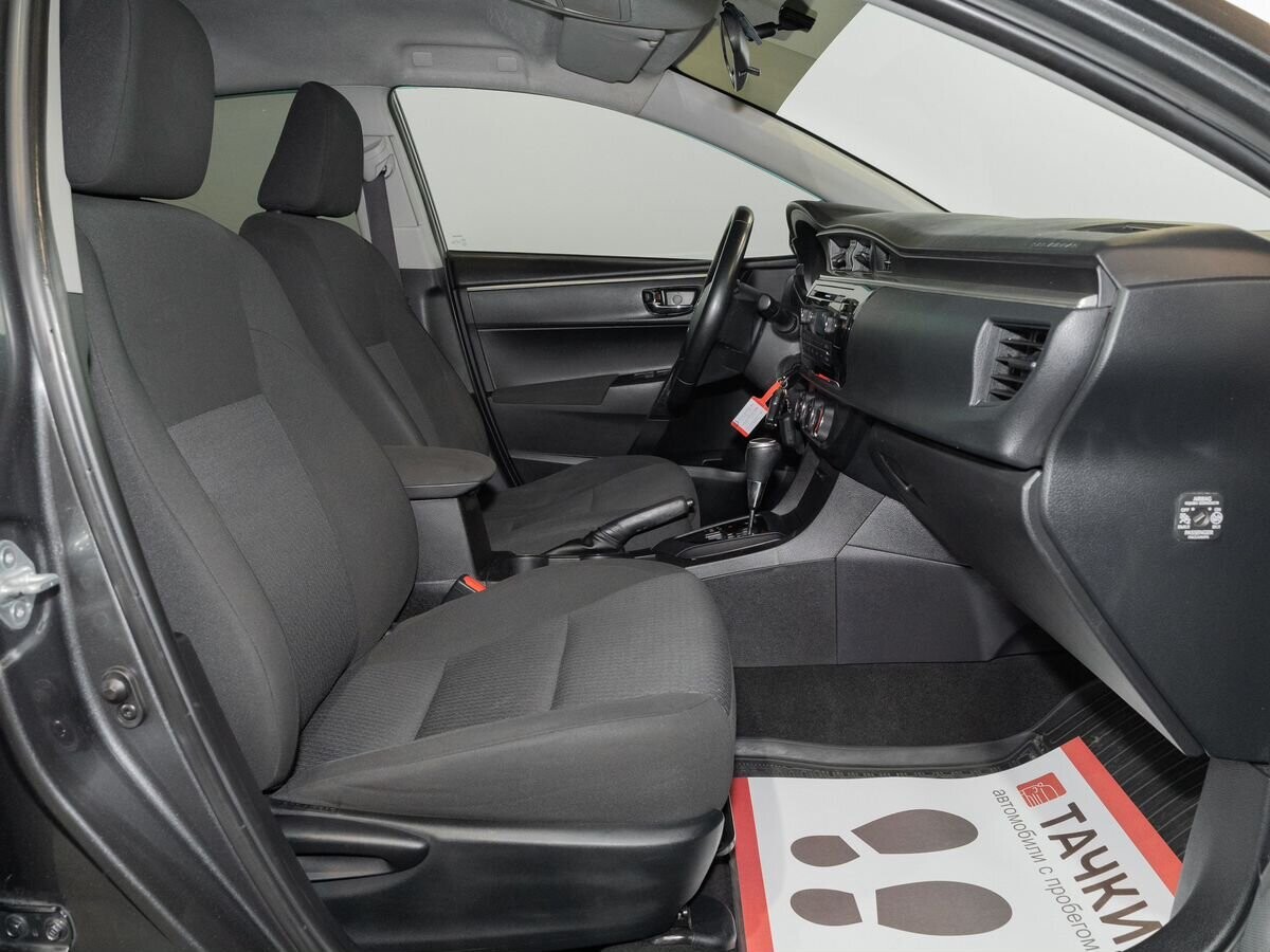 Toyota Corolla 2014 - фото автомобиля