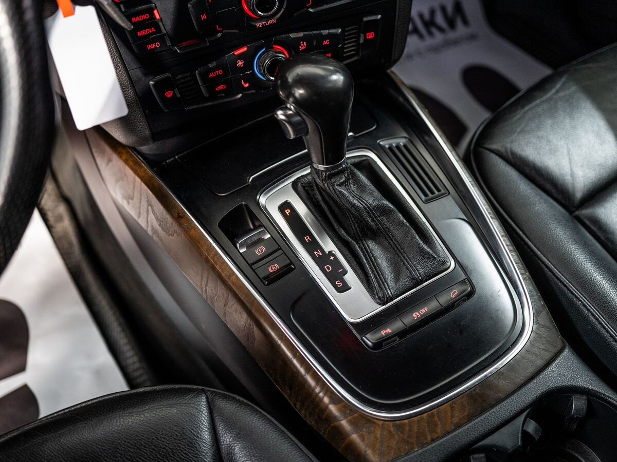 Audi Q5 2012 - фото автомобиля