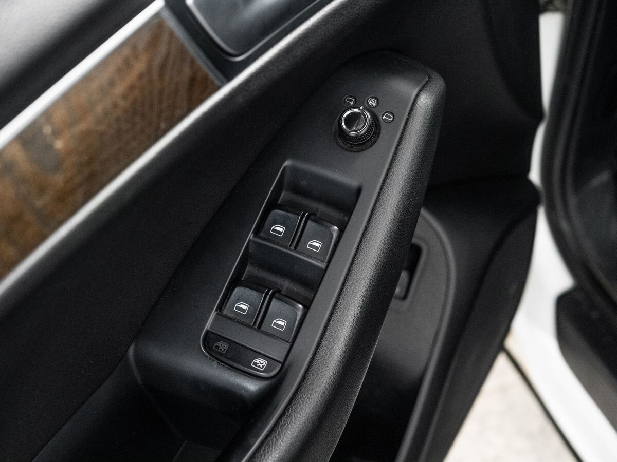 Audi Q5 2012 - фото автомобиля