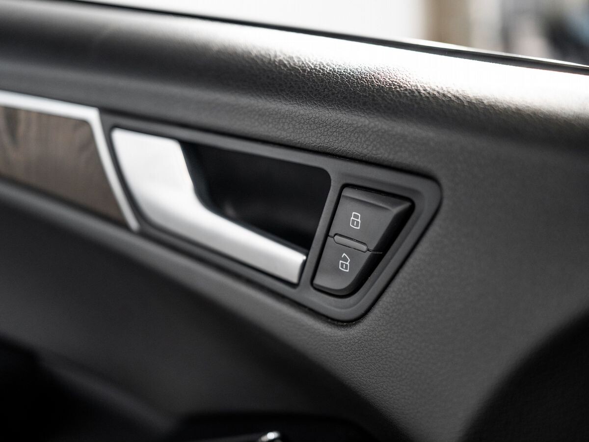 Audi Q5 2012 - фото автомобиля