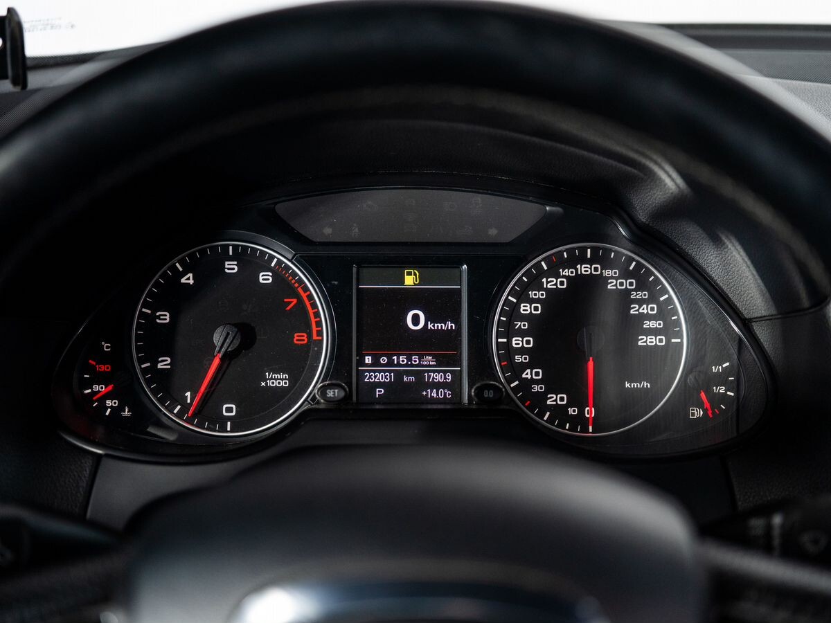 Audi Q5 2012 - фото автомобиля