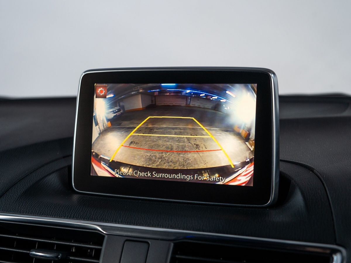 Mazda Axela 2015 - фото автомобиля