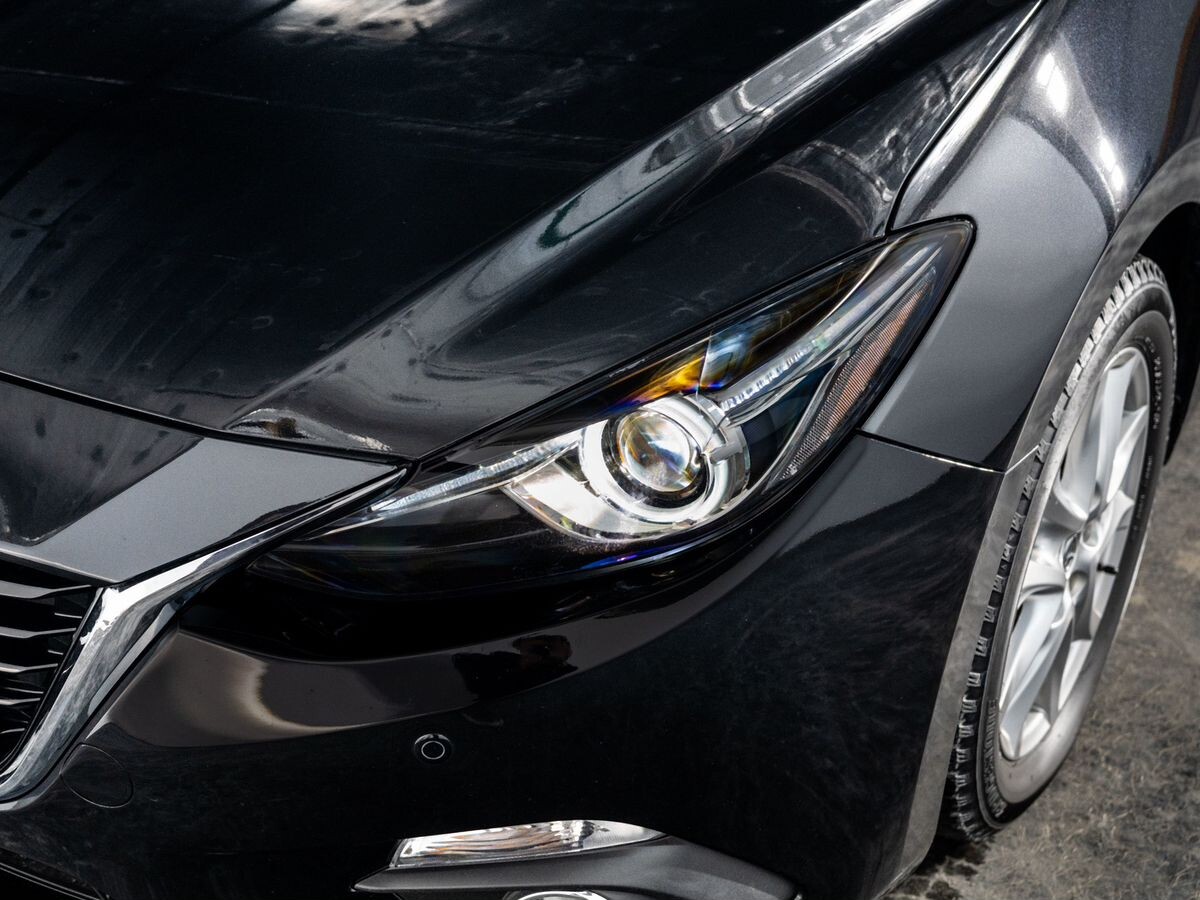 Mazda Axela 2015 - фото автомобиля