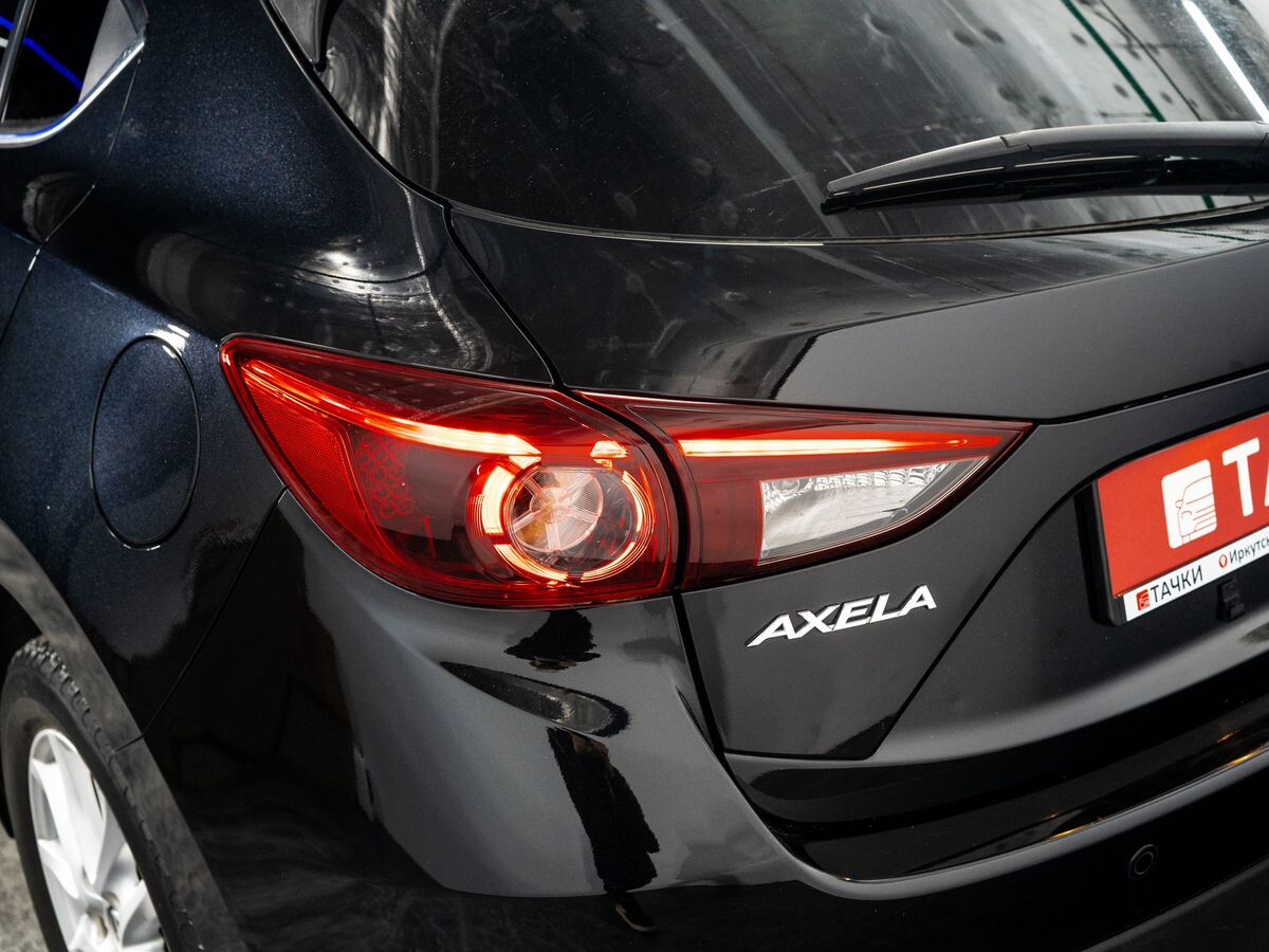 Mazda Axela 2015 - фото автомобиля