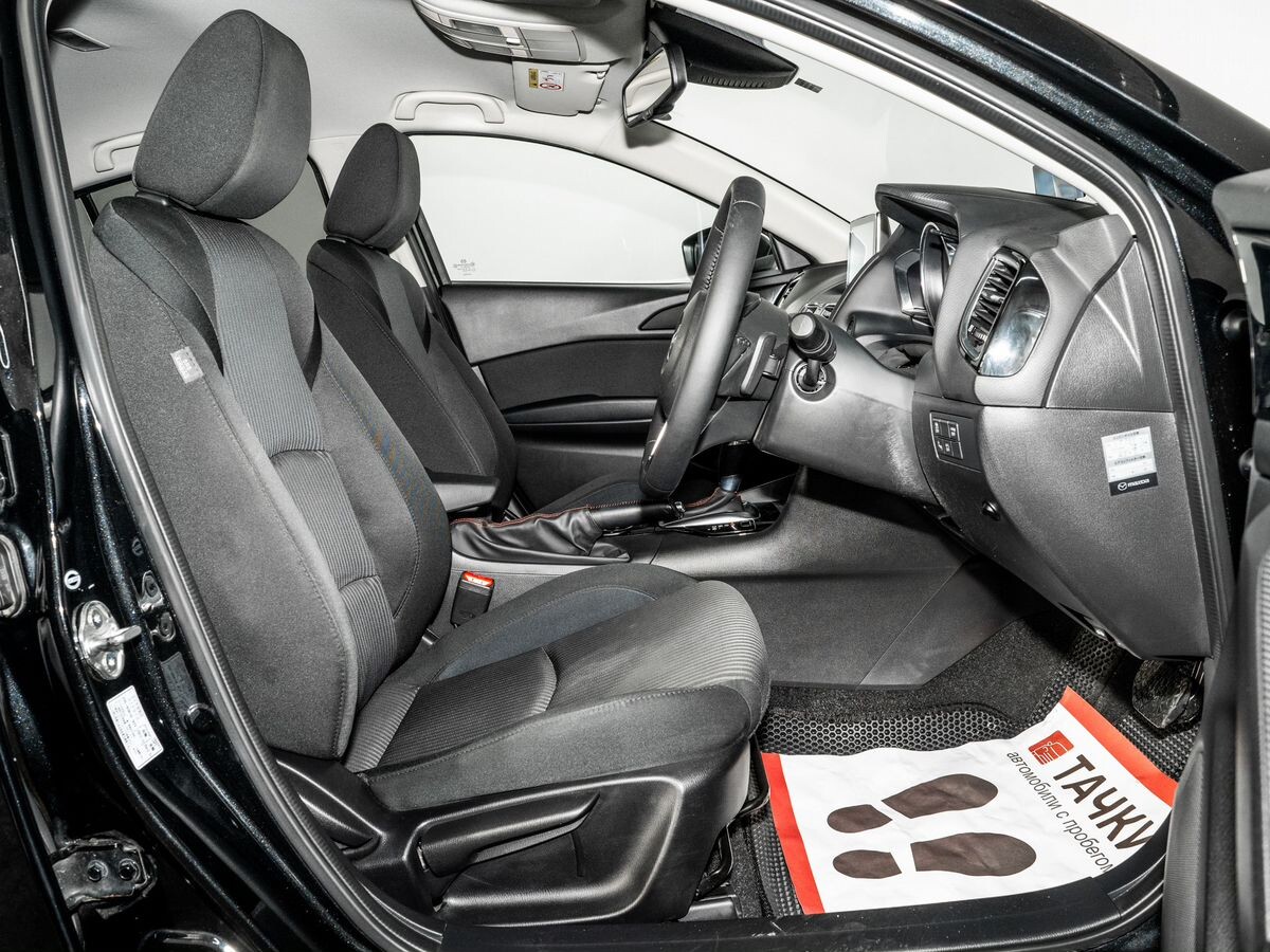 Mazda Axela 2015 - фото автомобиля