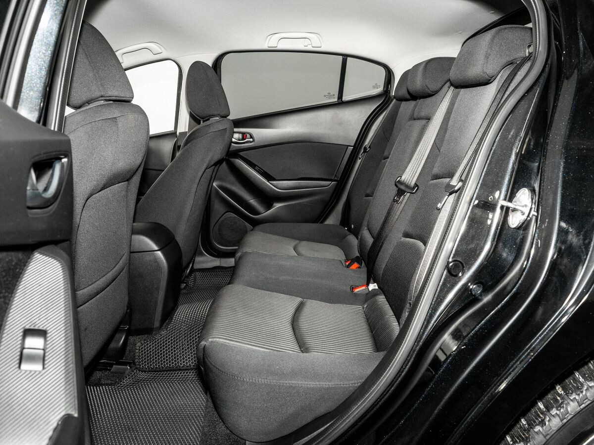 Mazda Axela 2015 - фото автомобиля