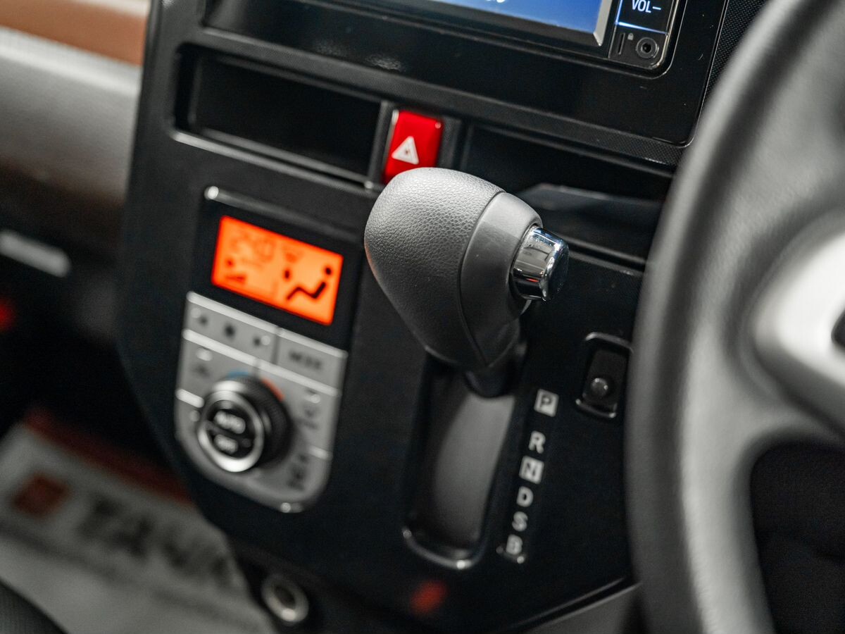 Toyota Roomy 2020 - фото автомобиля