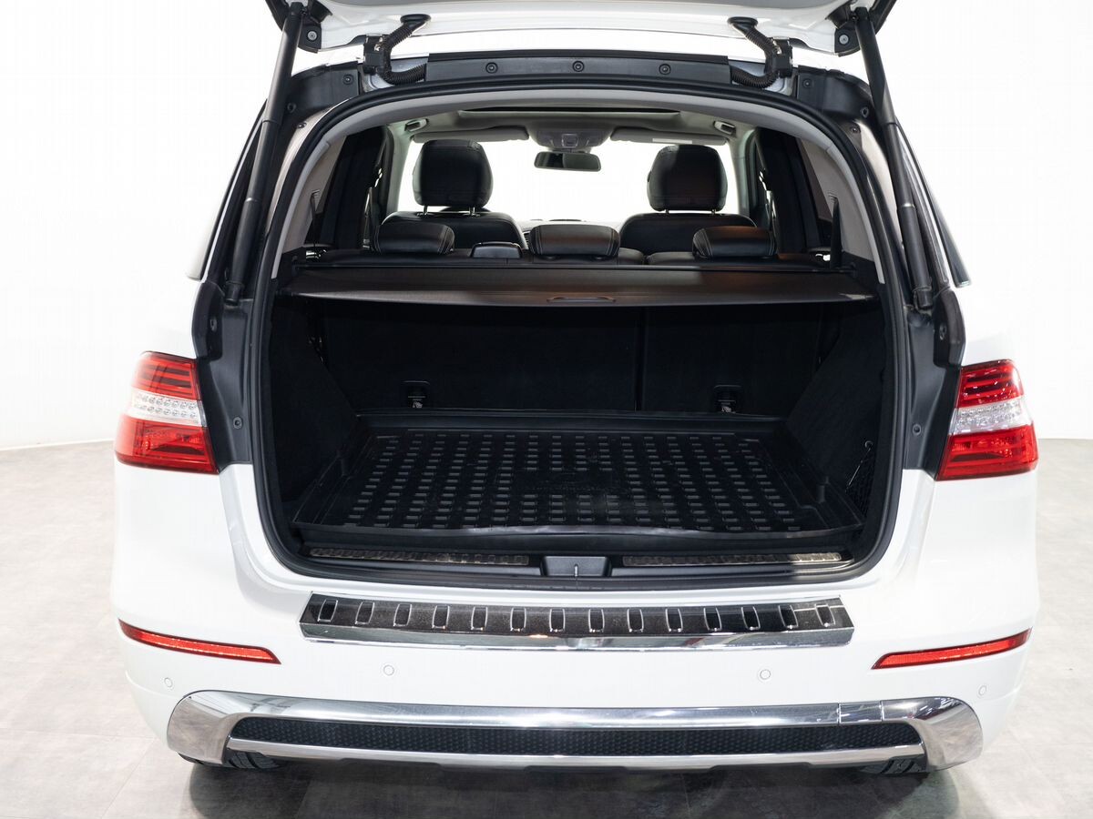 Mercedes-Benz M-Класс 2013 - фото автомобиля