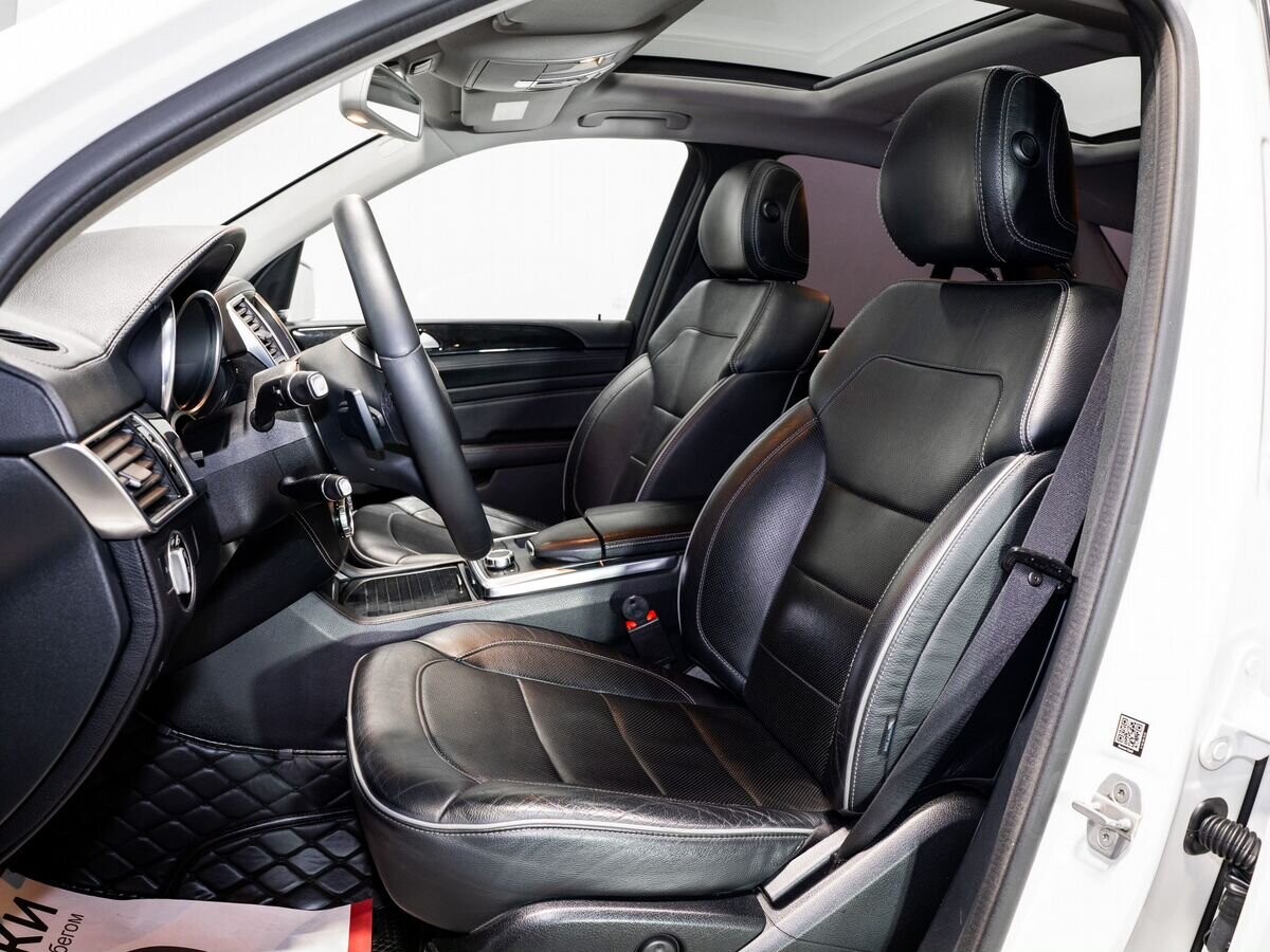 Mercedes-Benz M-Класс 2013 - фото автомобиля