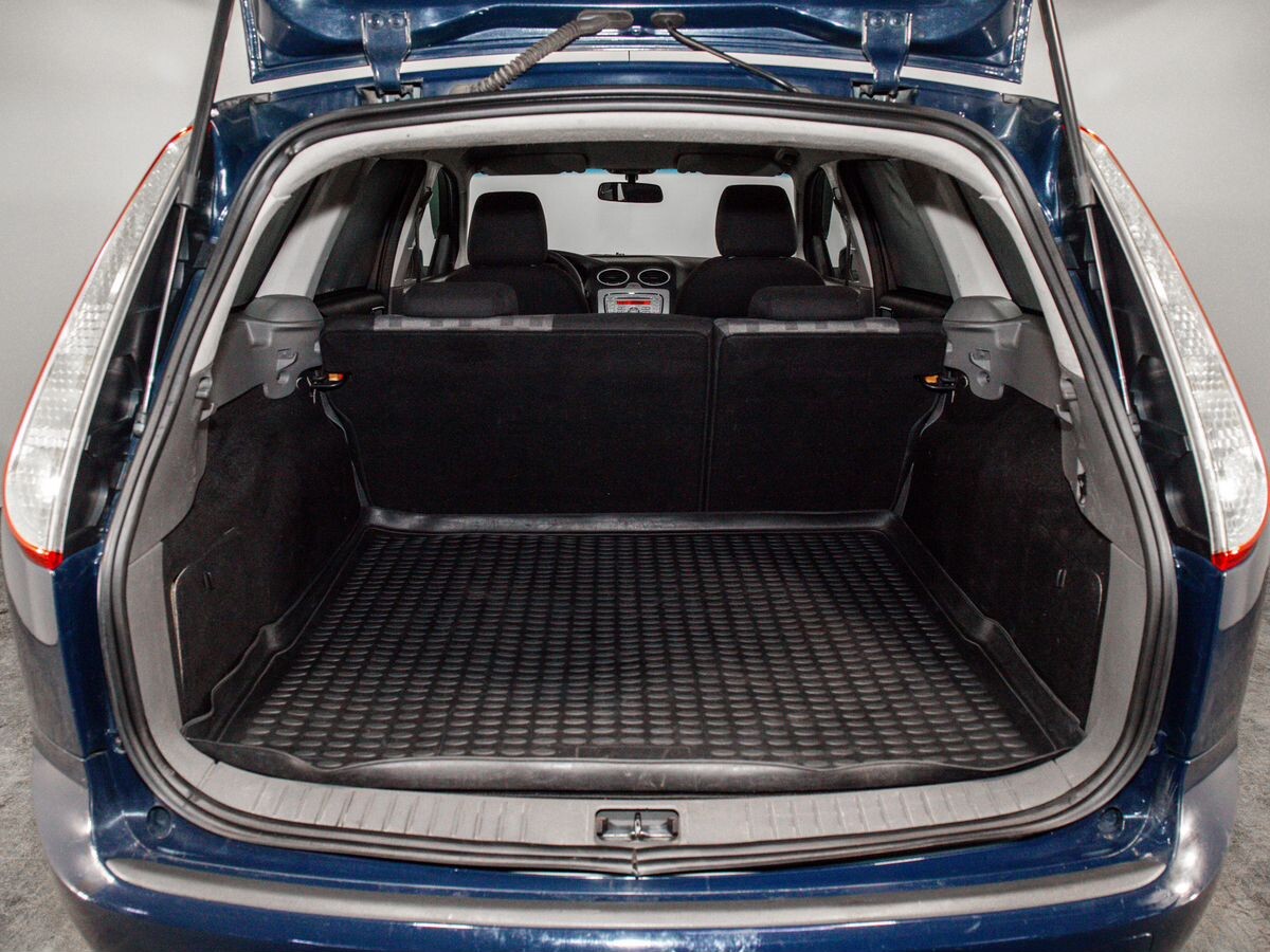 Ford Focus 2009 - фото автомобиля