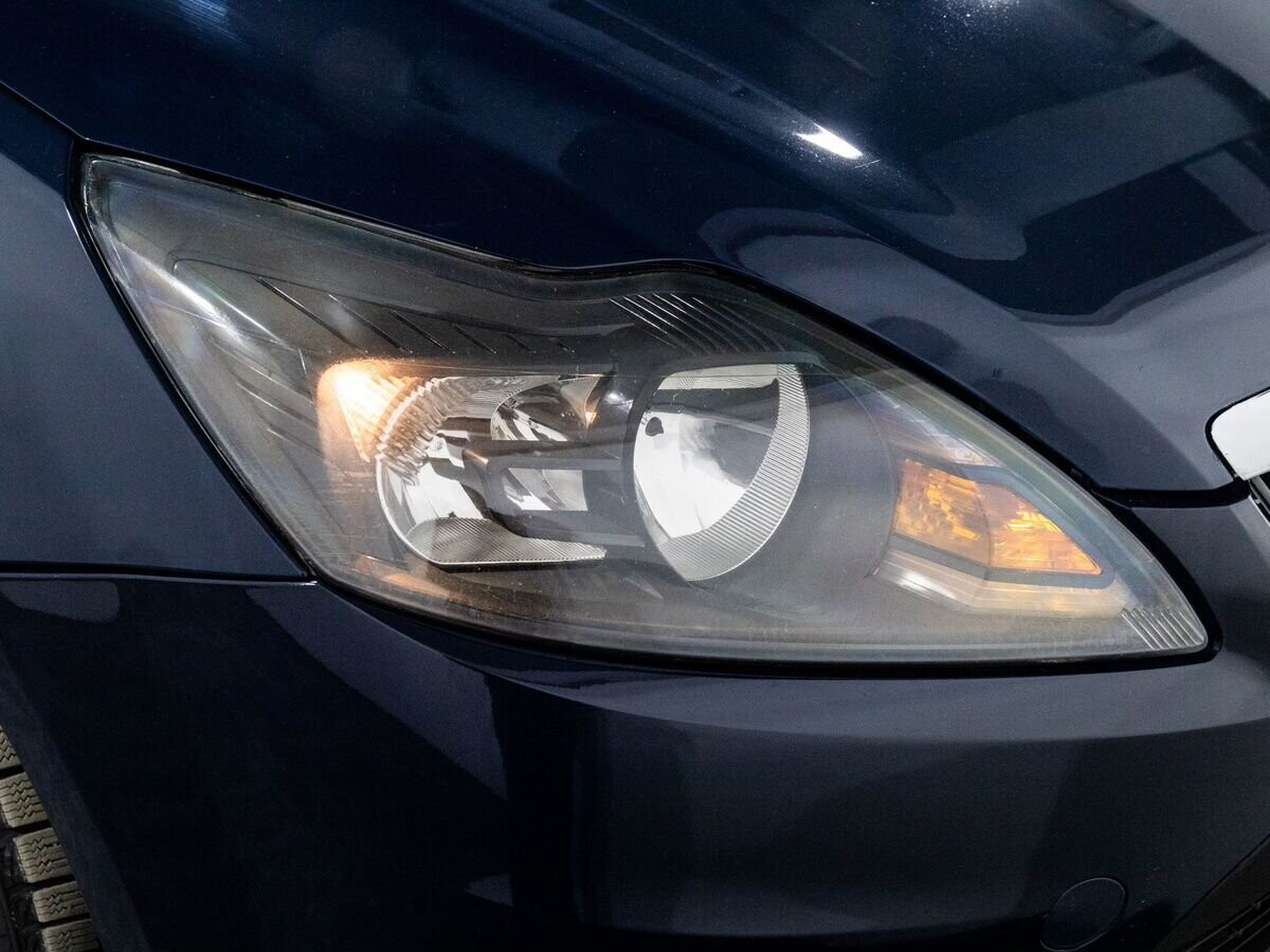 Ford Focus 2009 - фото автомобиля