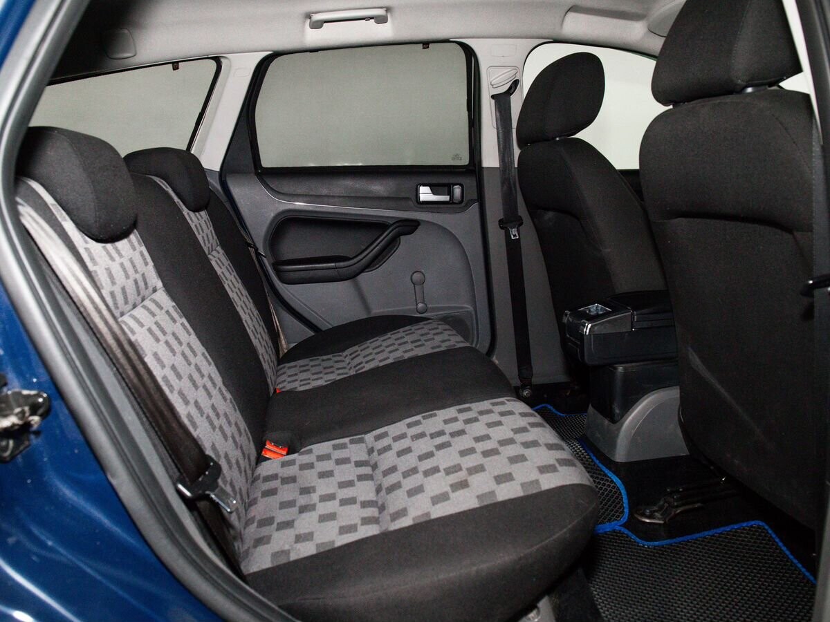 Ford Focus 2009 - фото автомобиля