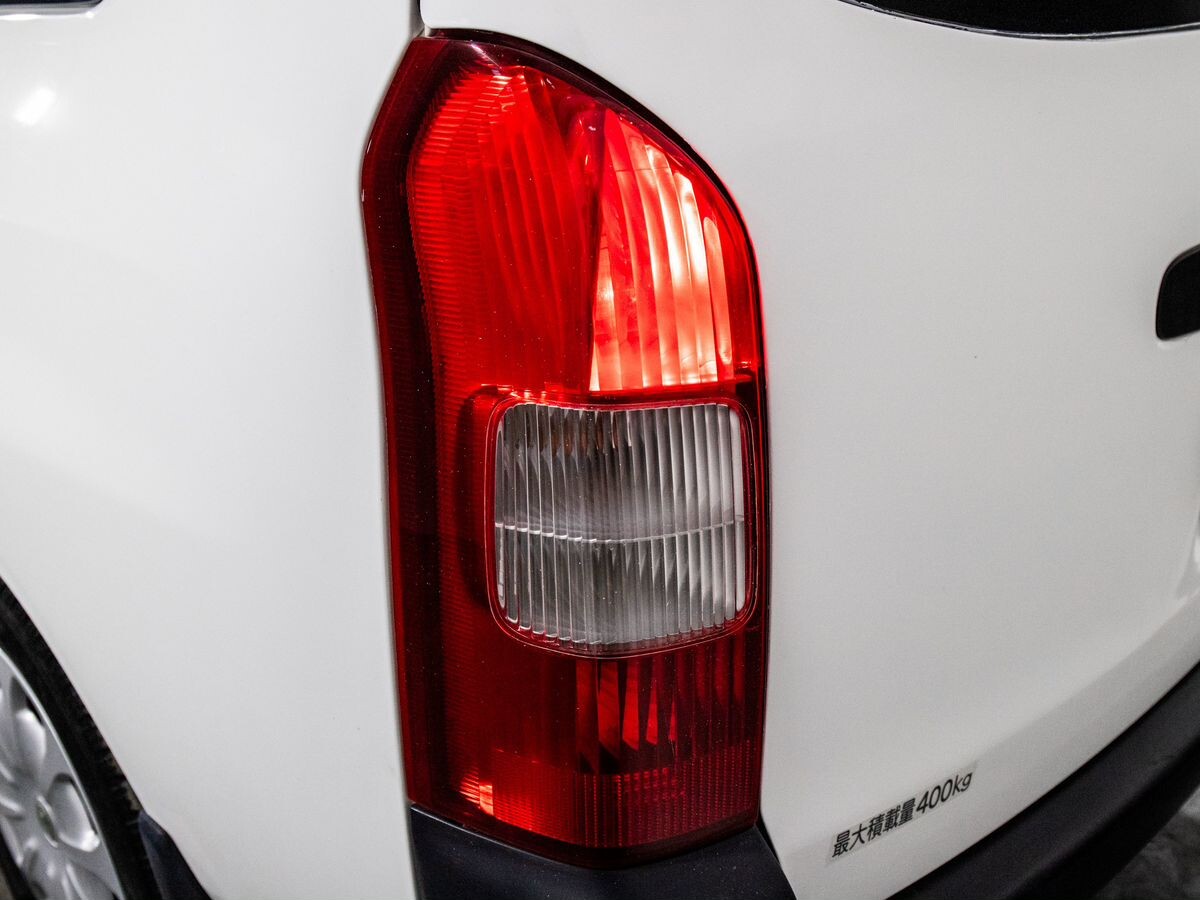 Toyota Probox 2005 - фото автомобиля