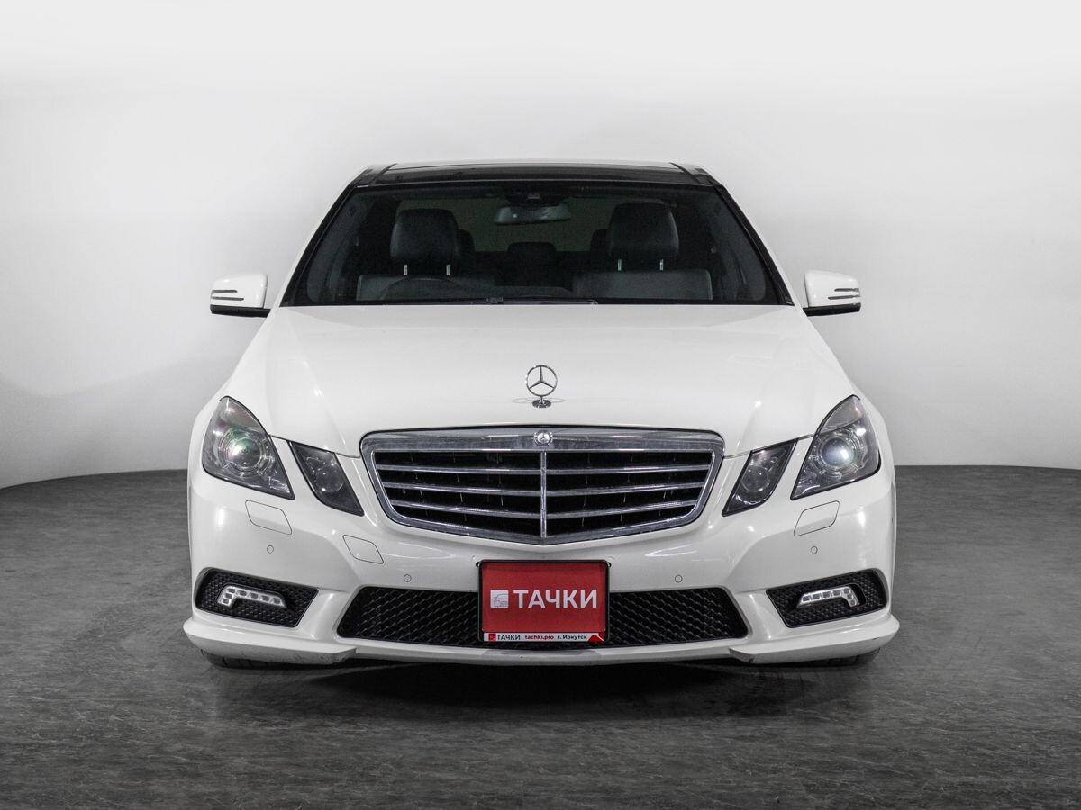 Mercedes-Benz E-Класс 2011 - фото автомобиля