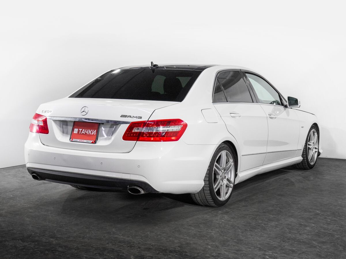 Mercedes-Benz E-Класс 2011 - фото автомобиля