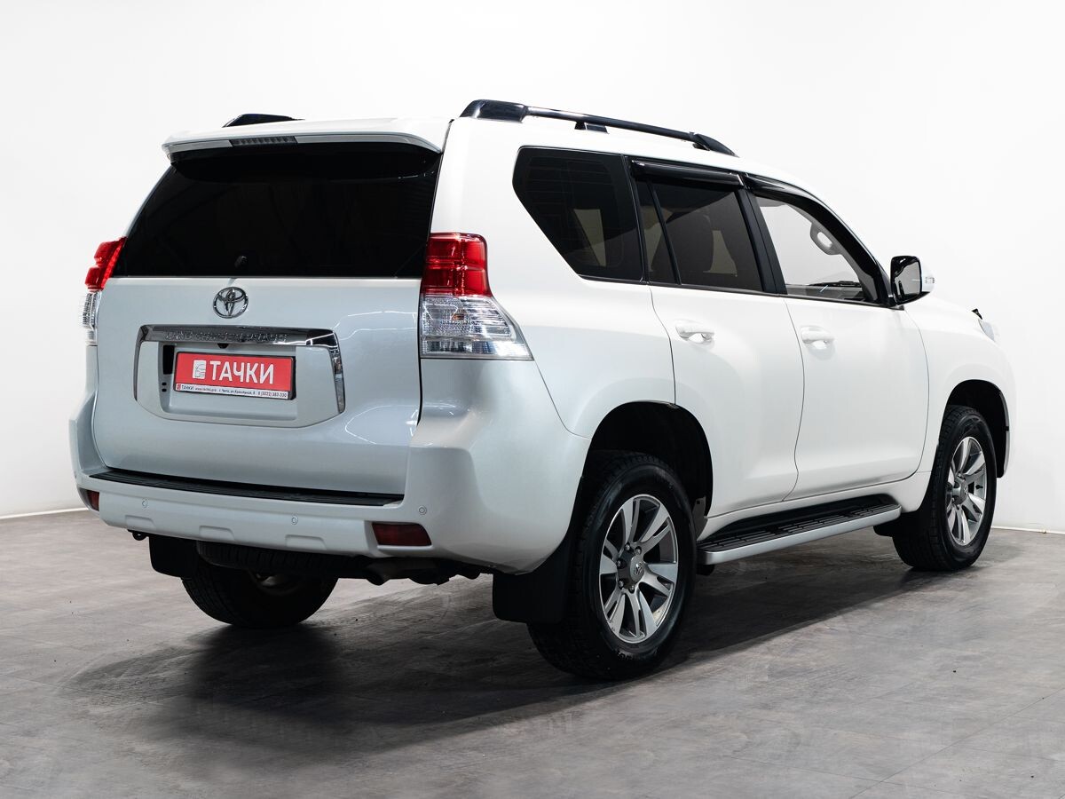 Toyota Land Cruiser Prado 2013 - фото автомобиля