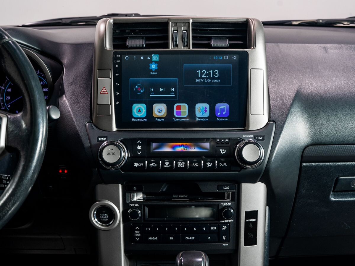 Toyota Land Cruiser Prado 2013 - фото автомобиля