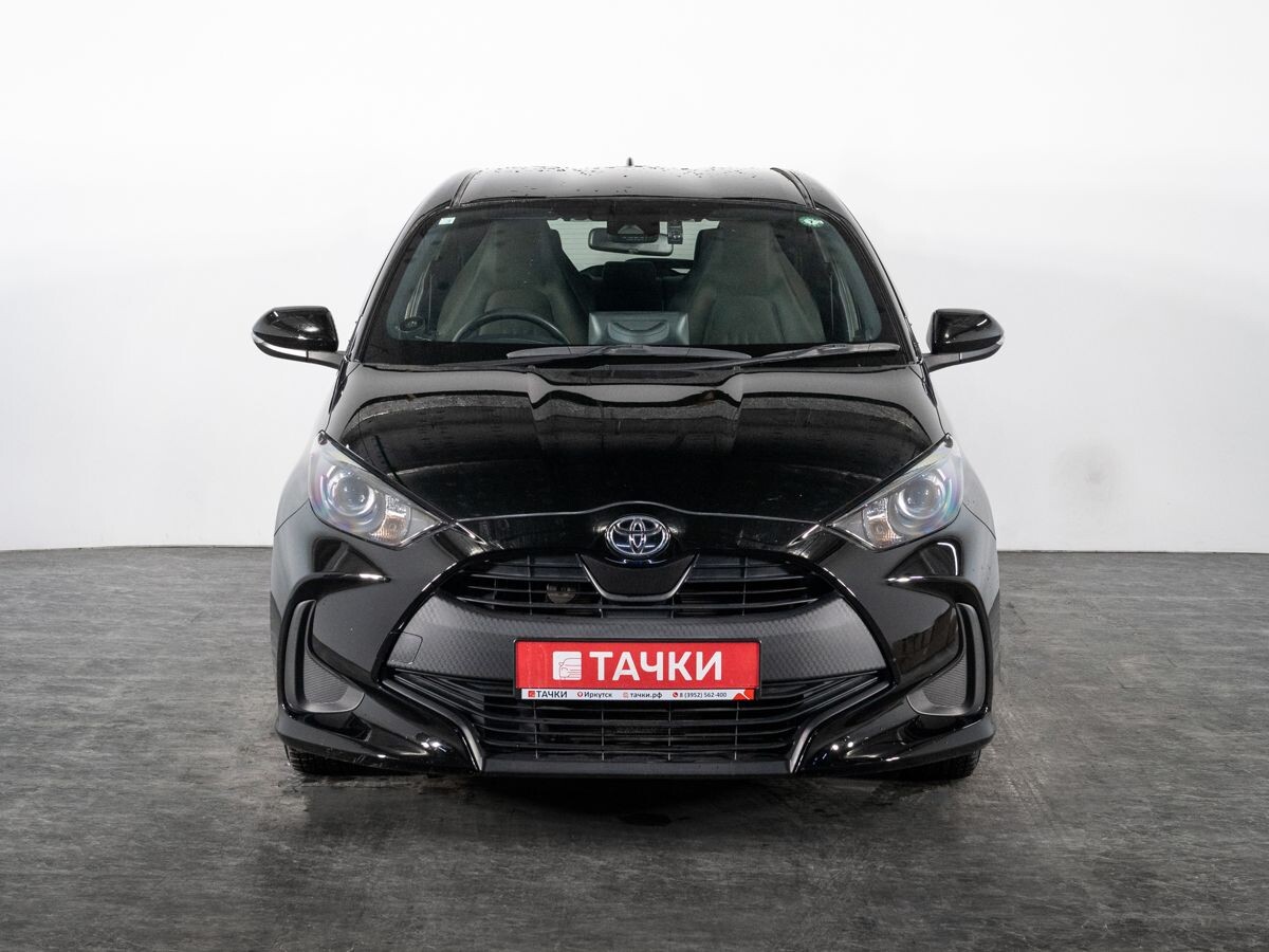 Toyota Yaris 2020 - фото автомобиля