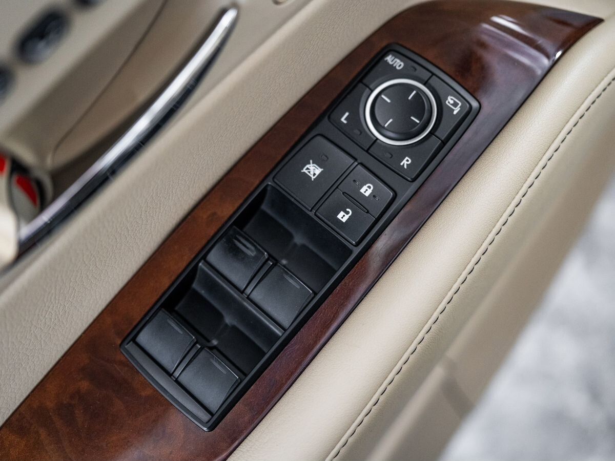 Lexus RX 2012 - фото автомобиля