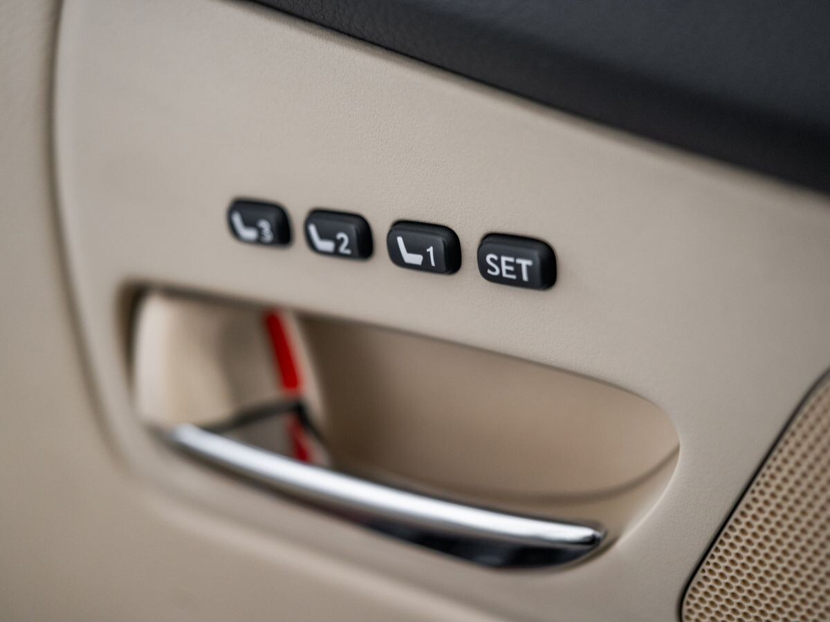 Lexus RX 2012 - фото автомобиля