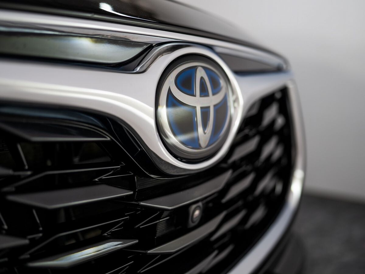 Toyota Highlander 2020 - фото автомобиля